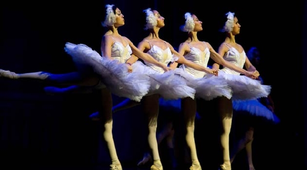 EL CASCANUECES   Usmanov Classical Russian Ballet