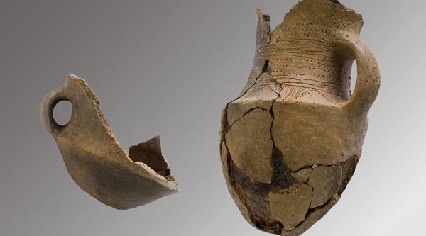Vaso e cazola da Idade do Bronce