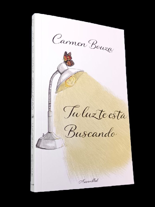 carmen-bouza-tu-luz-te-esta-buscando